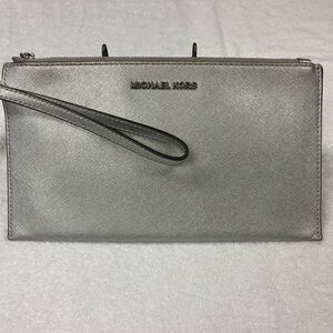 Michael Kors  Lg. Jet Set , Silver Saffiano Leather Wristlet Wallet